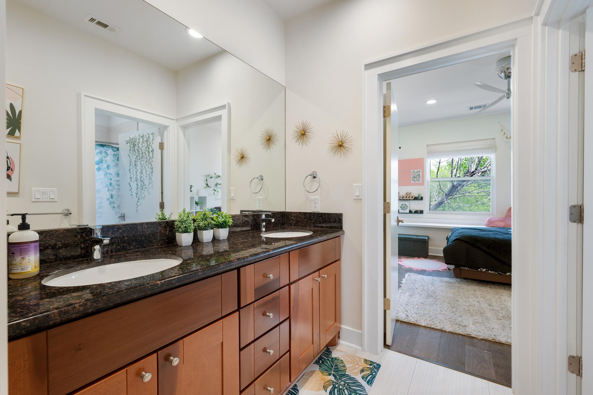 4904 Duval St # A, Austin, TX 78751