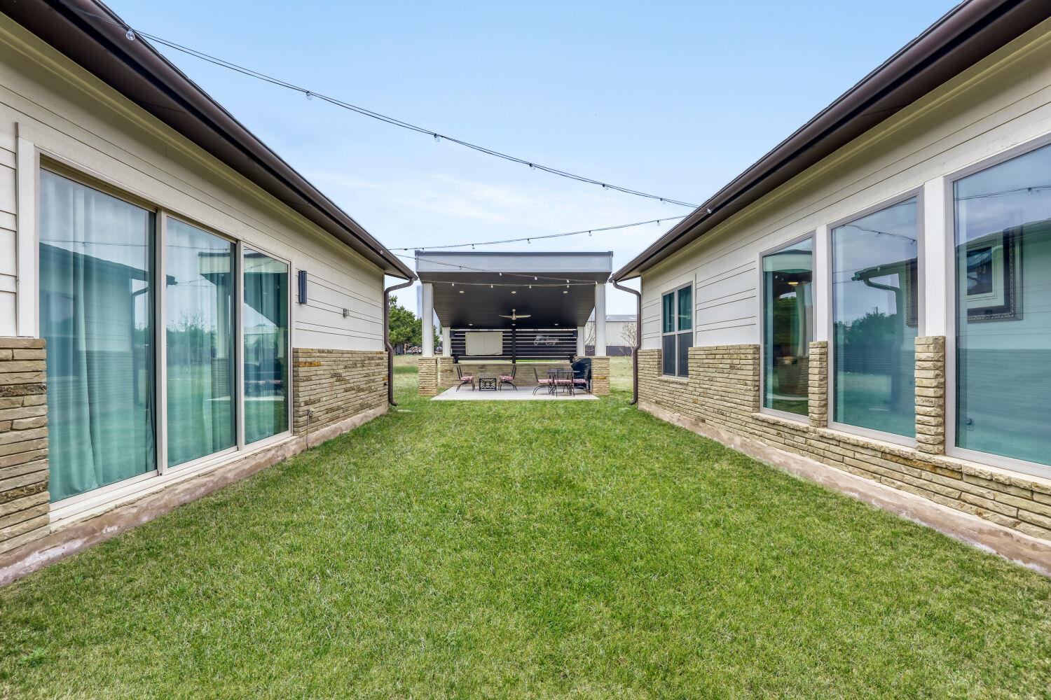 108 Tambra Lea Ln, Liberty Hill, TX 78642
