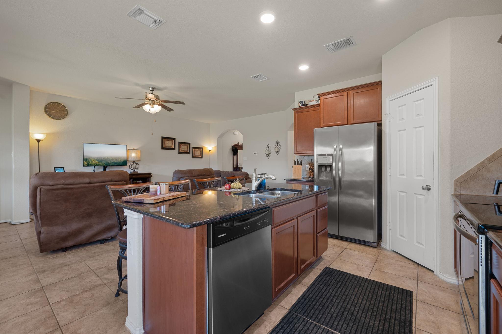 6208 Tess Rd, Temple, TX 76502