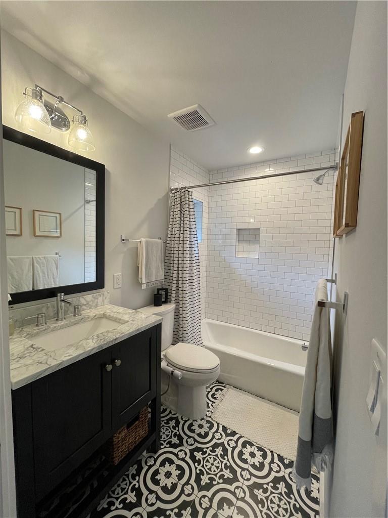 1806 Haskell # 2, Austin, TX 78702