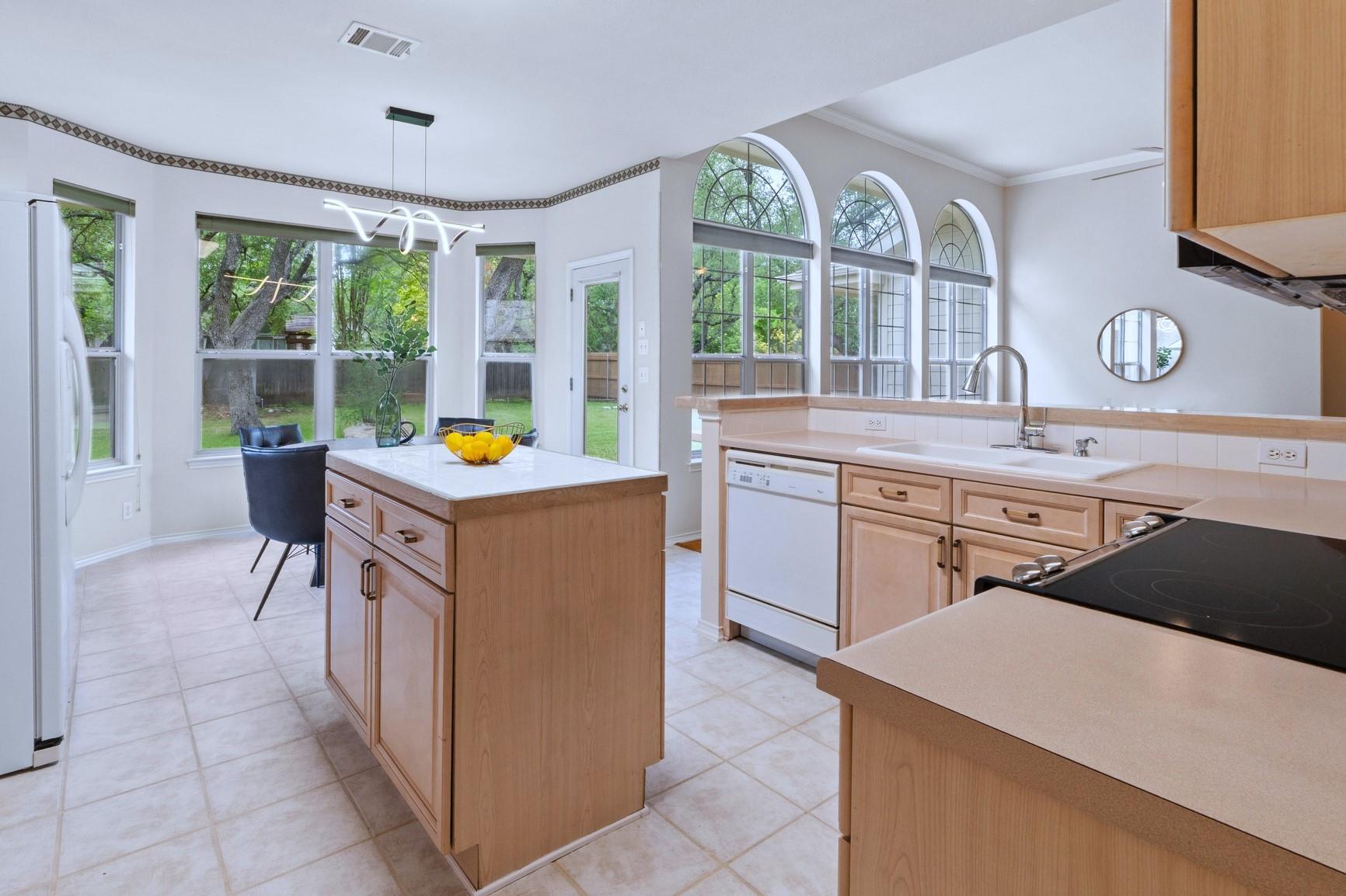 3508 Savoy Ct, Austin, TX 78738