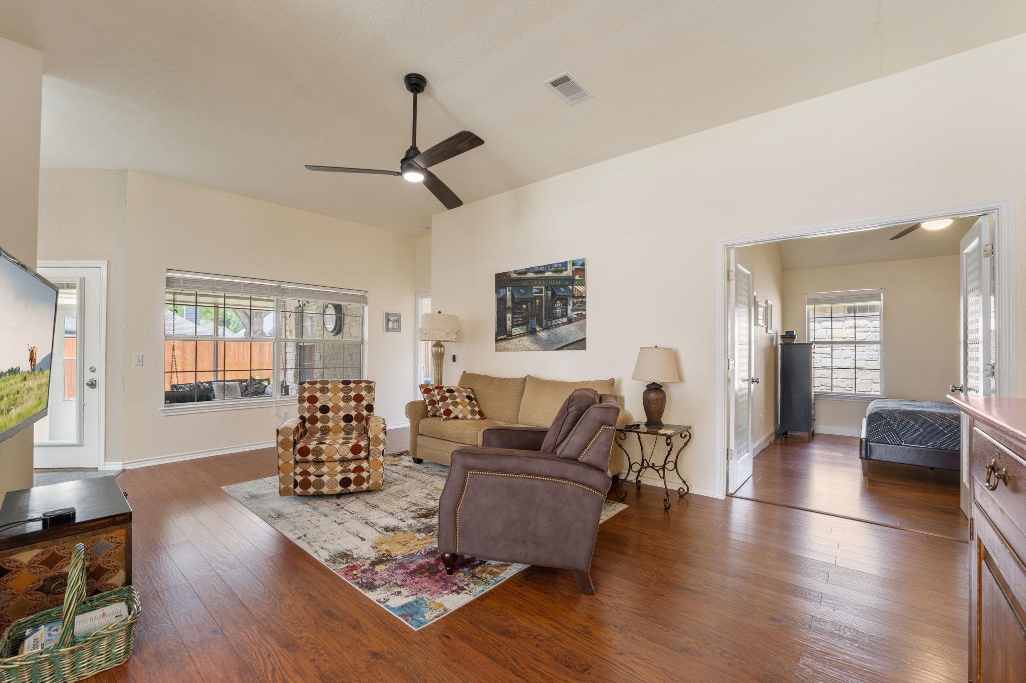 124 Village Dr, Georgetown, TX 78628