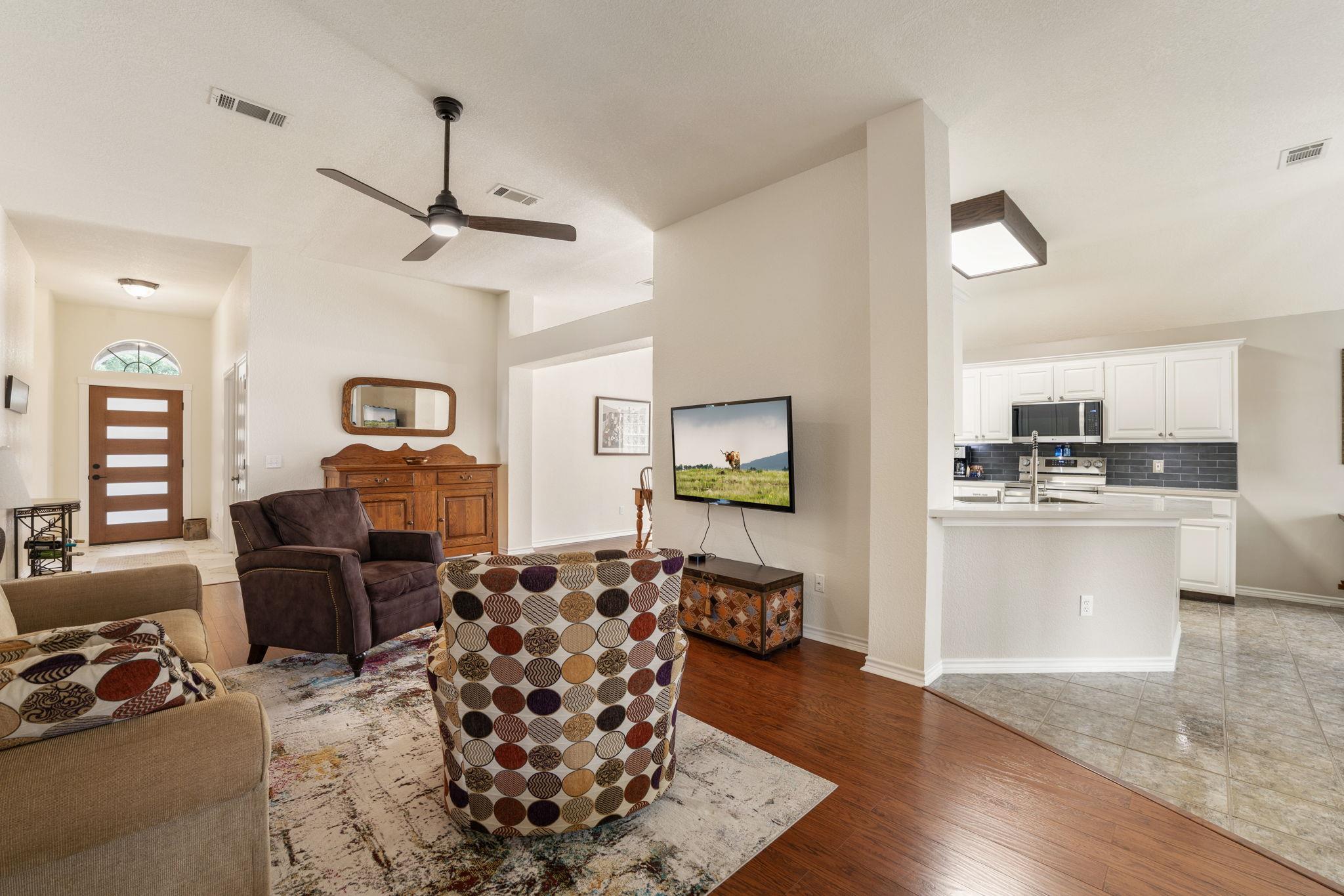 124 Village Dr, Georgetown, TX 78628