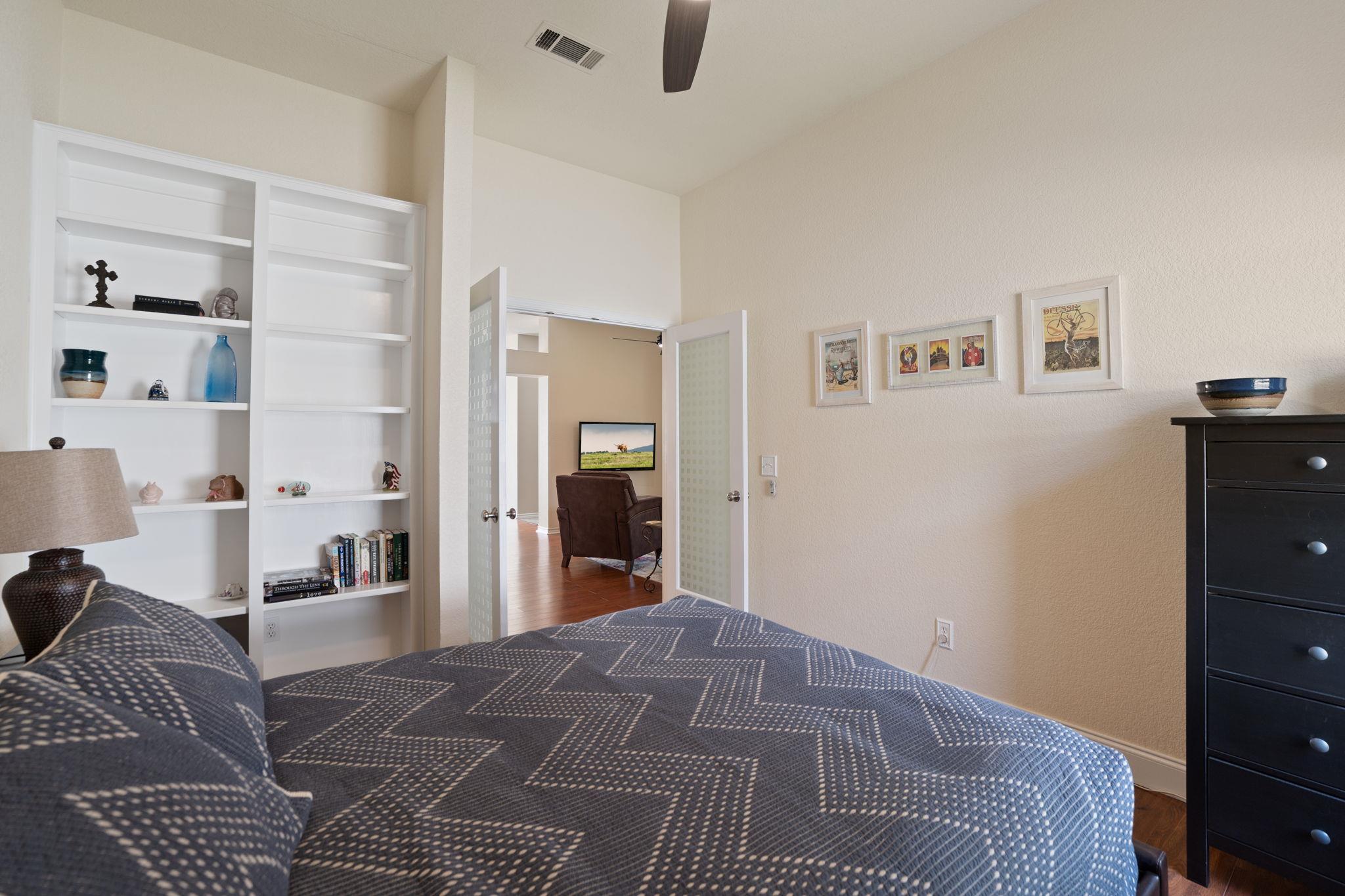 124 Village Dr, Georgetown, TX 78628