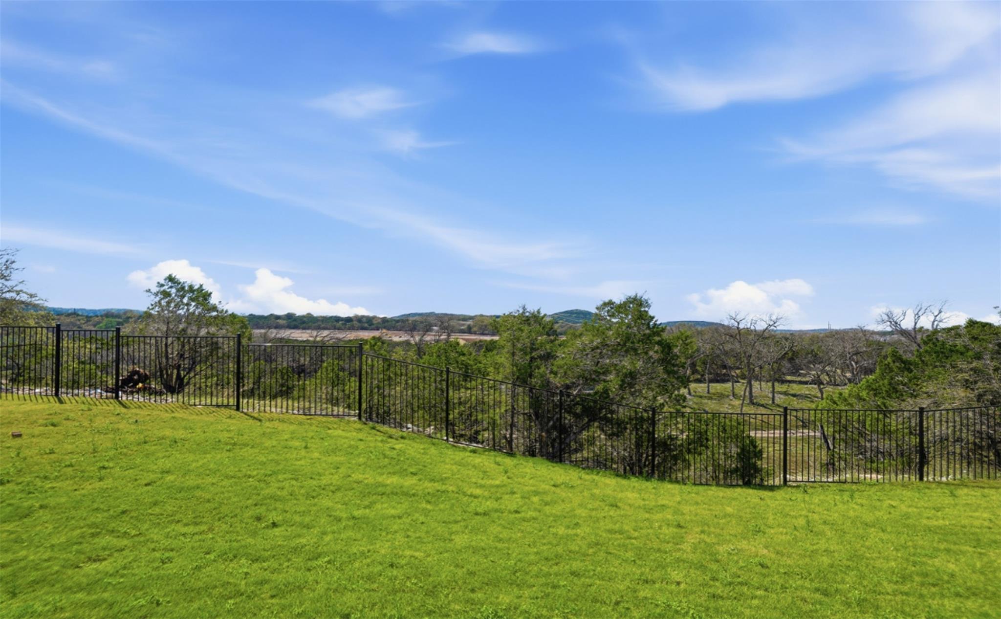 2413 Vittoria Vw, Leander, TX 78641