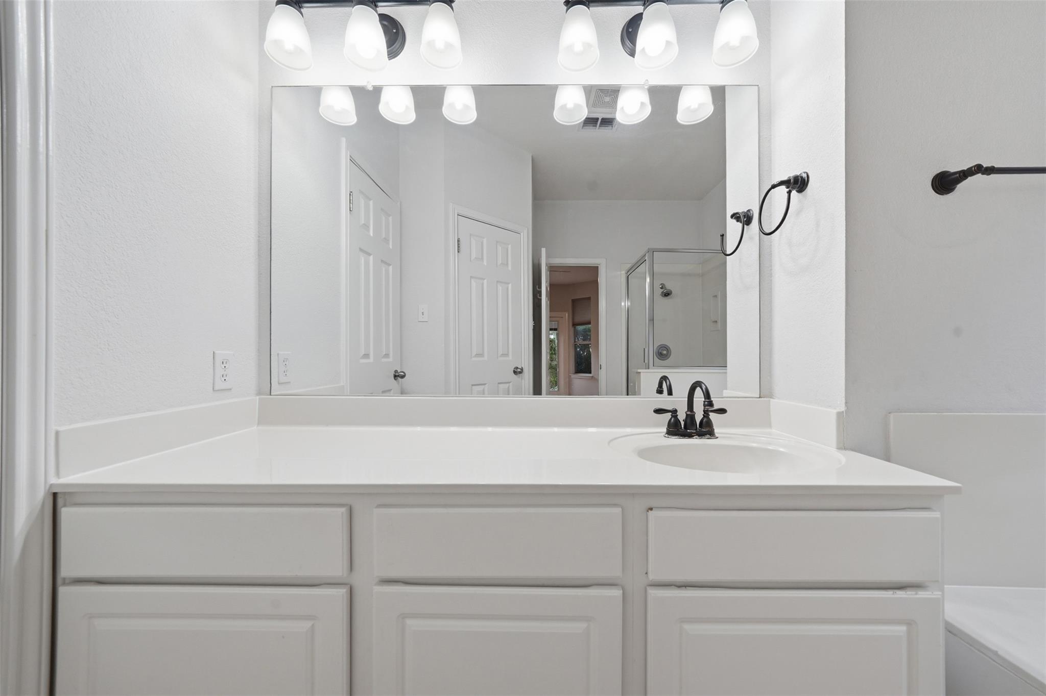 5801 Marchmont Ln, Austin, TX 78749