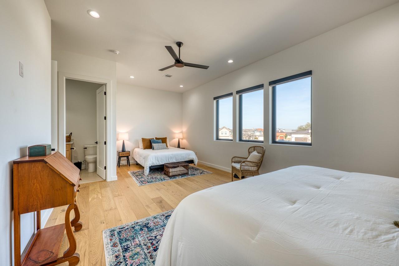 110 Clearwater Dr, Kingsland, TX 78639