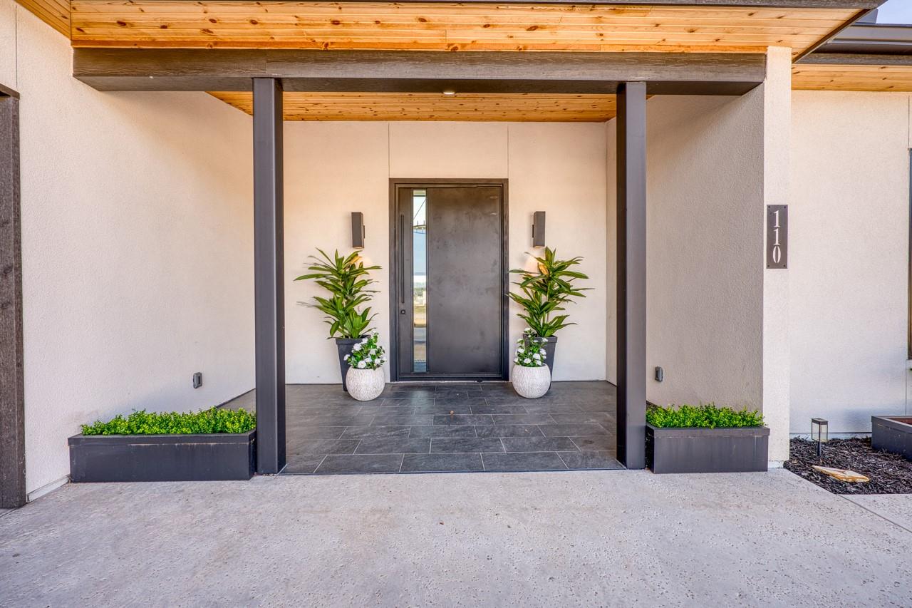 110 Clearwater Dr, Kingsland, TX 78639