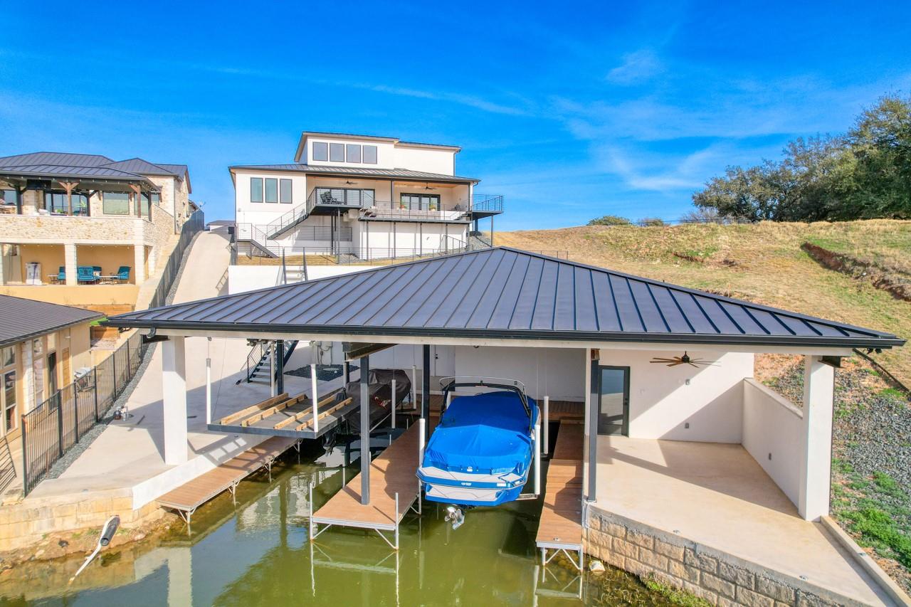 110 Clearwater Dr, Kingsland, TX 78639