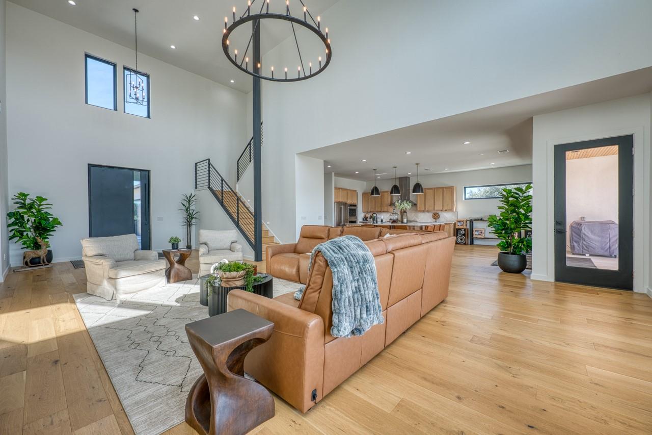 110 Clearwater Dr, Kingsland, TX 78639