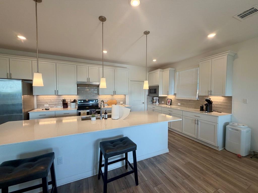 193 Slenderleaf Dr, Marble Falls, TX 78654