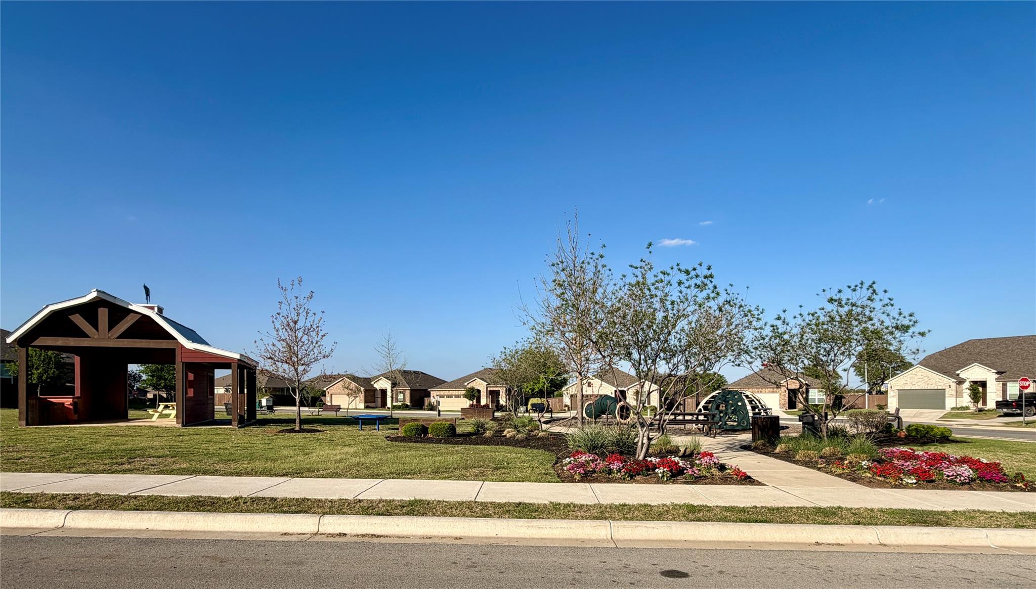 193 Slenderleaf Dr, Marble Falls, TX 78654