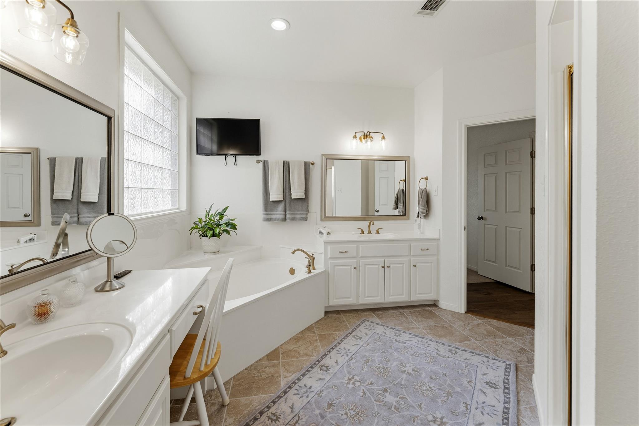 3401 Chisholm Trl, Salado, TX 76571