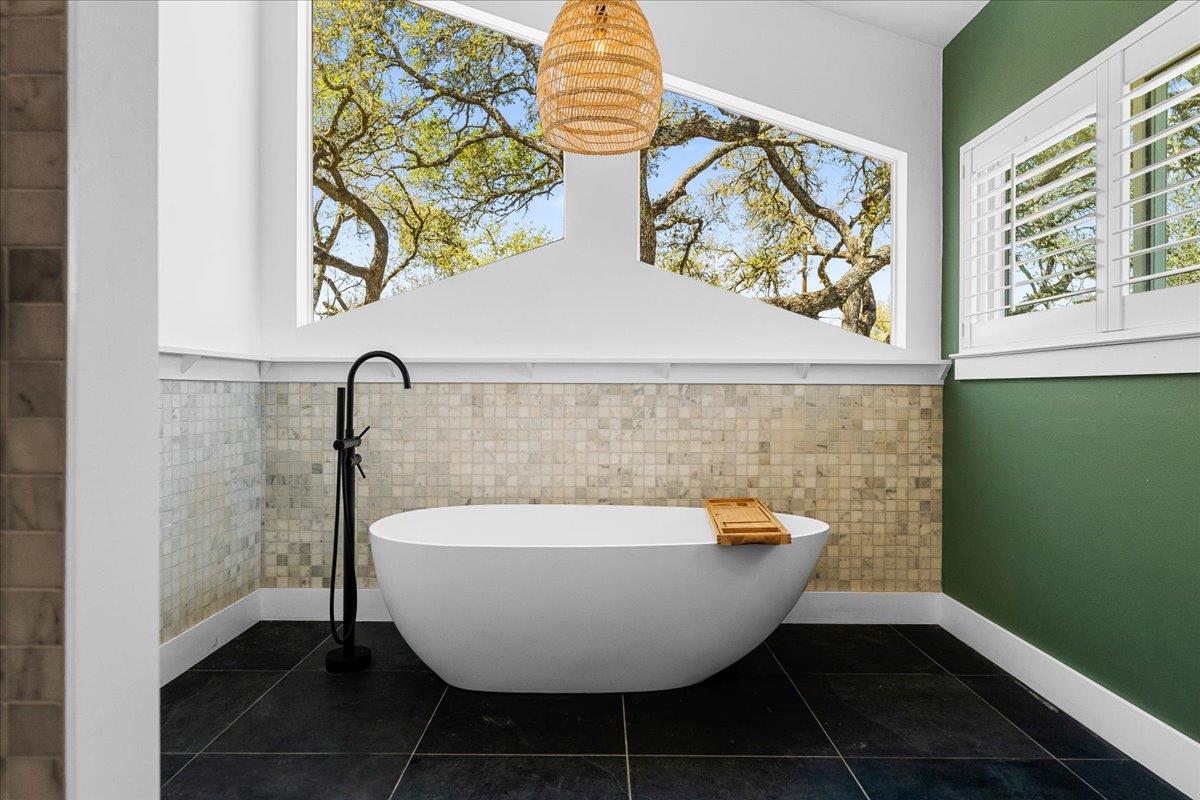 14519 Fitzhugh Rd, Austin, TX 78736