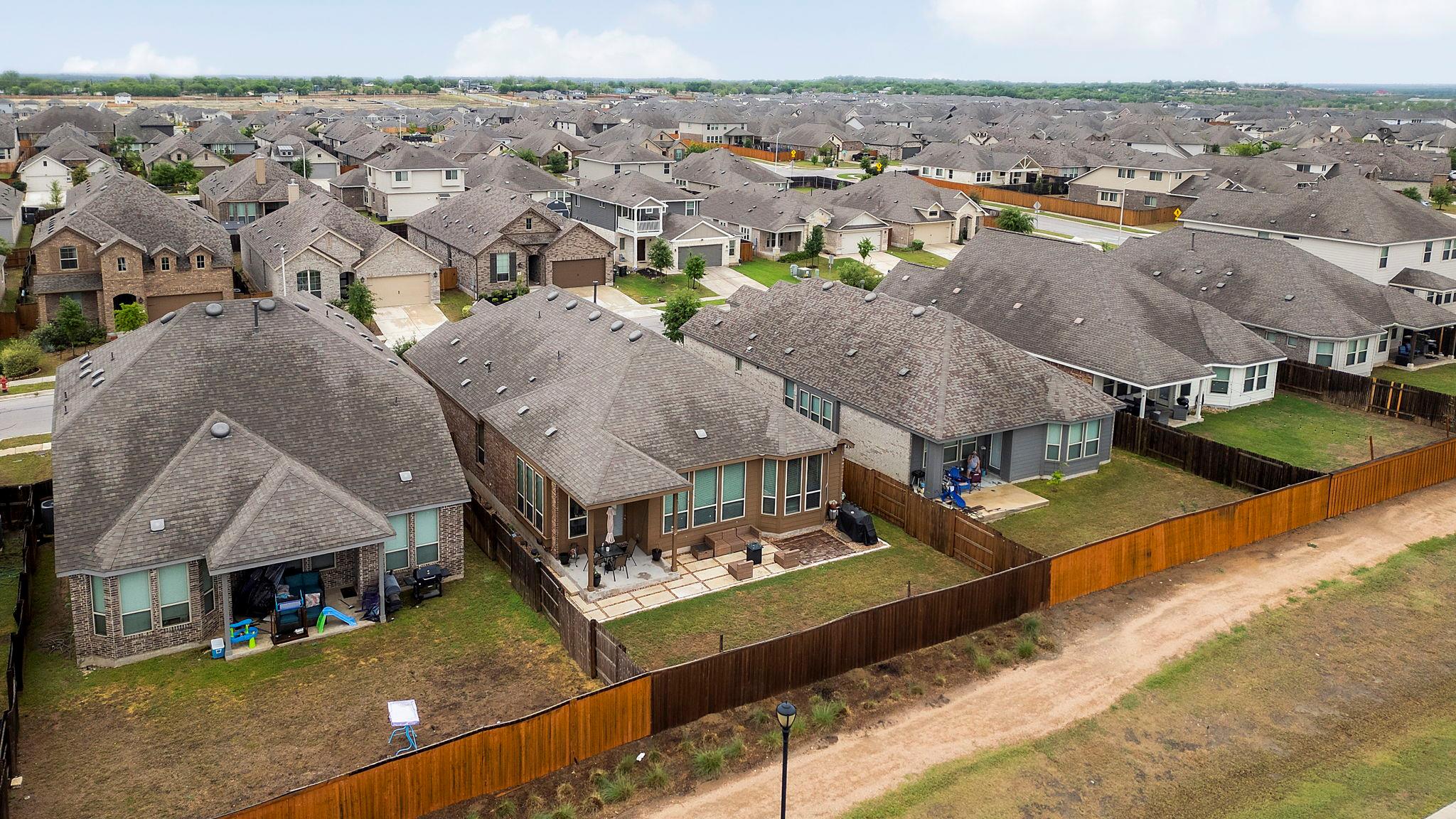 149 Biscayne Bay Bnd, Kyle, TX 78640