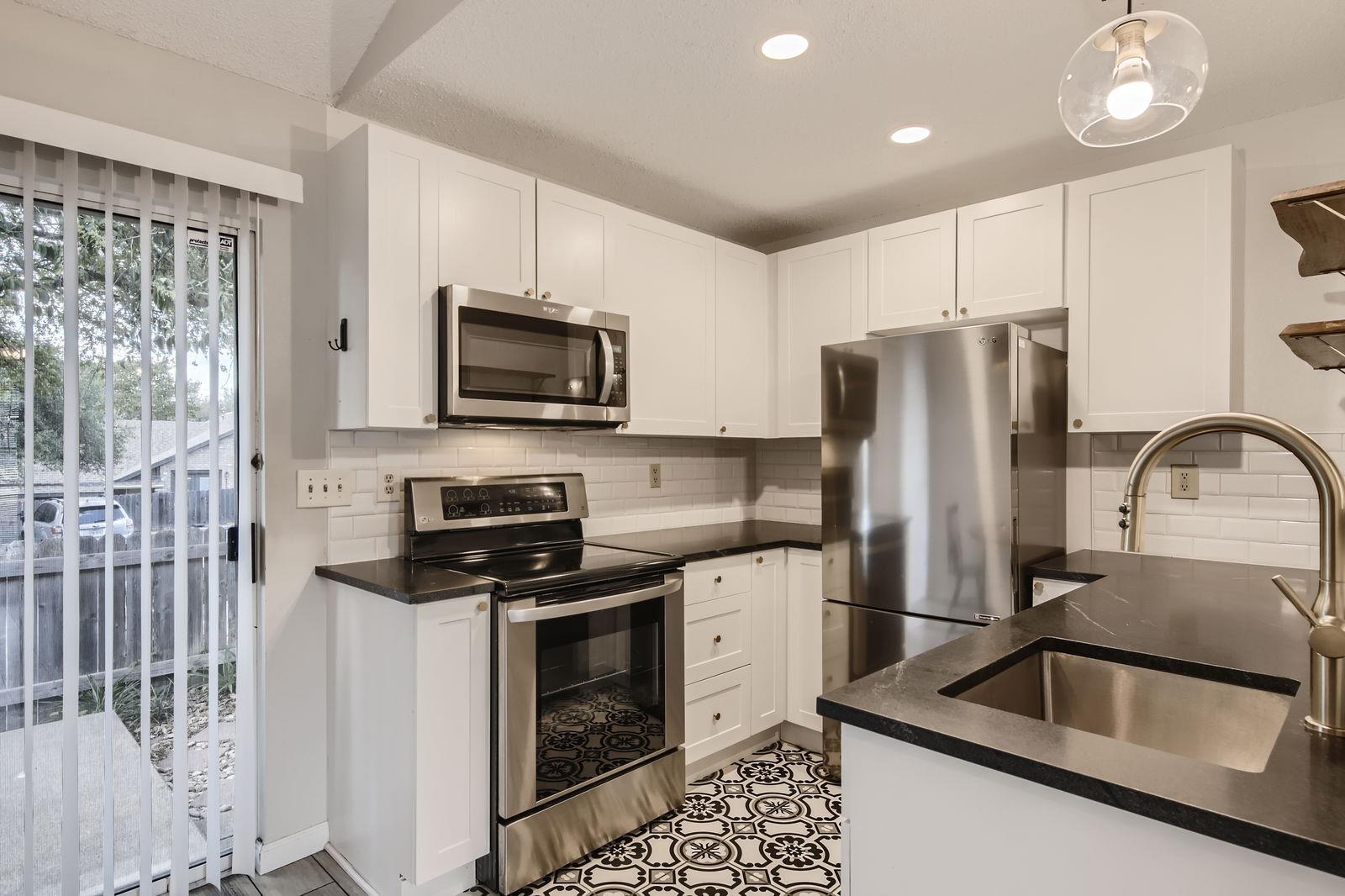 1015 E Yager Ln # 141, Austin, TX 78753