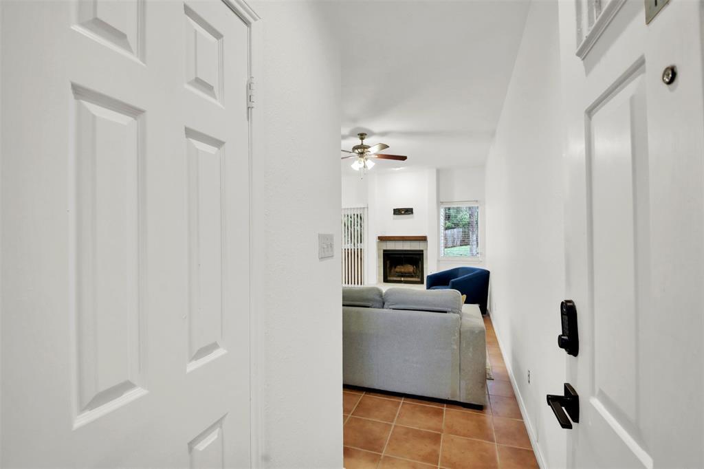 9100 Mountain Ridge Dr # 102, Austin, TX 78759