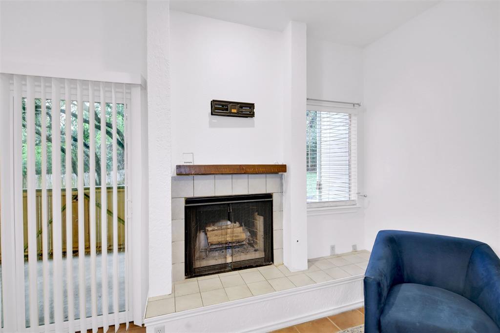 9100 Mountain Ridge Dr # 102, Austin, TX 78759