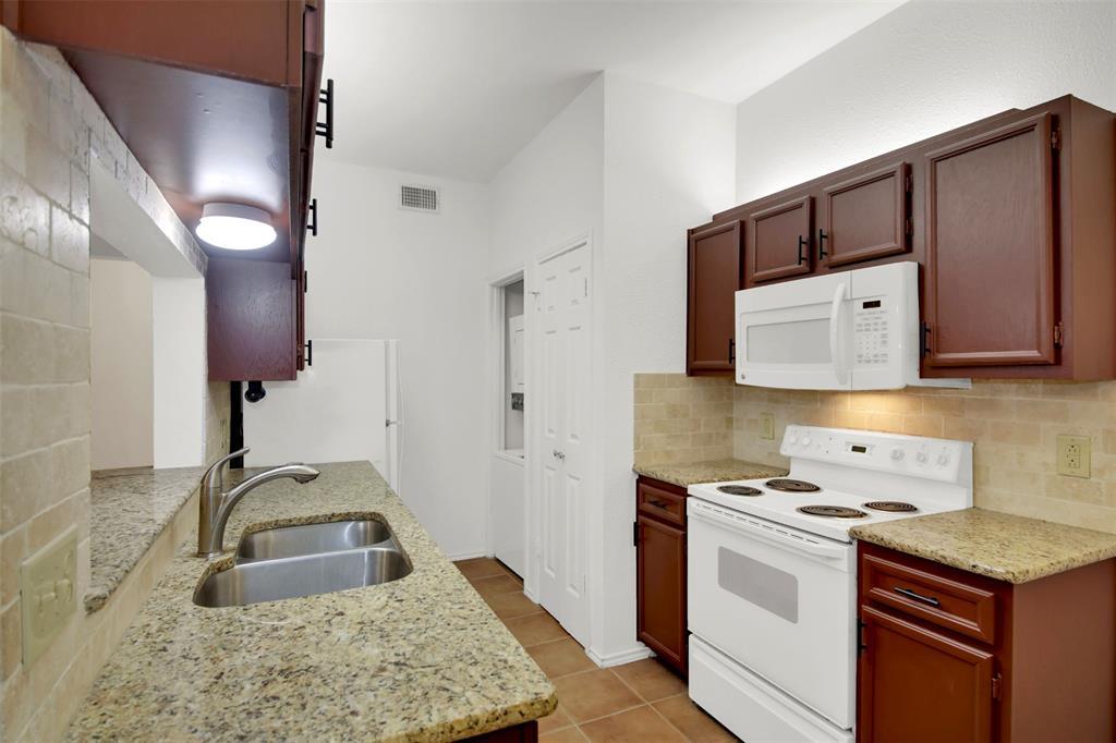 9100 Mountain Ridge Dr # 102, Austin, TX 78759