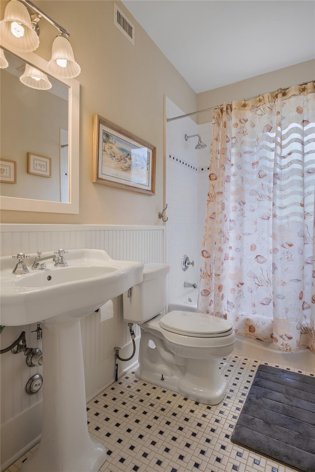 903 E 14th St, Austin, TX 78702