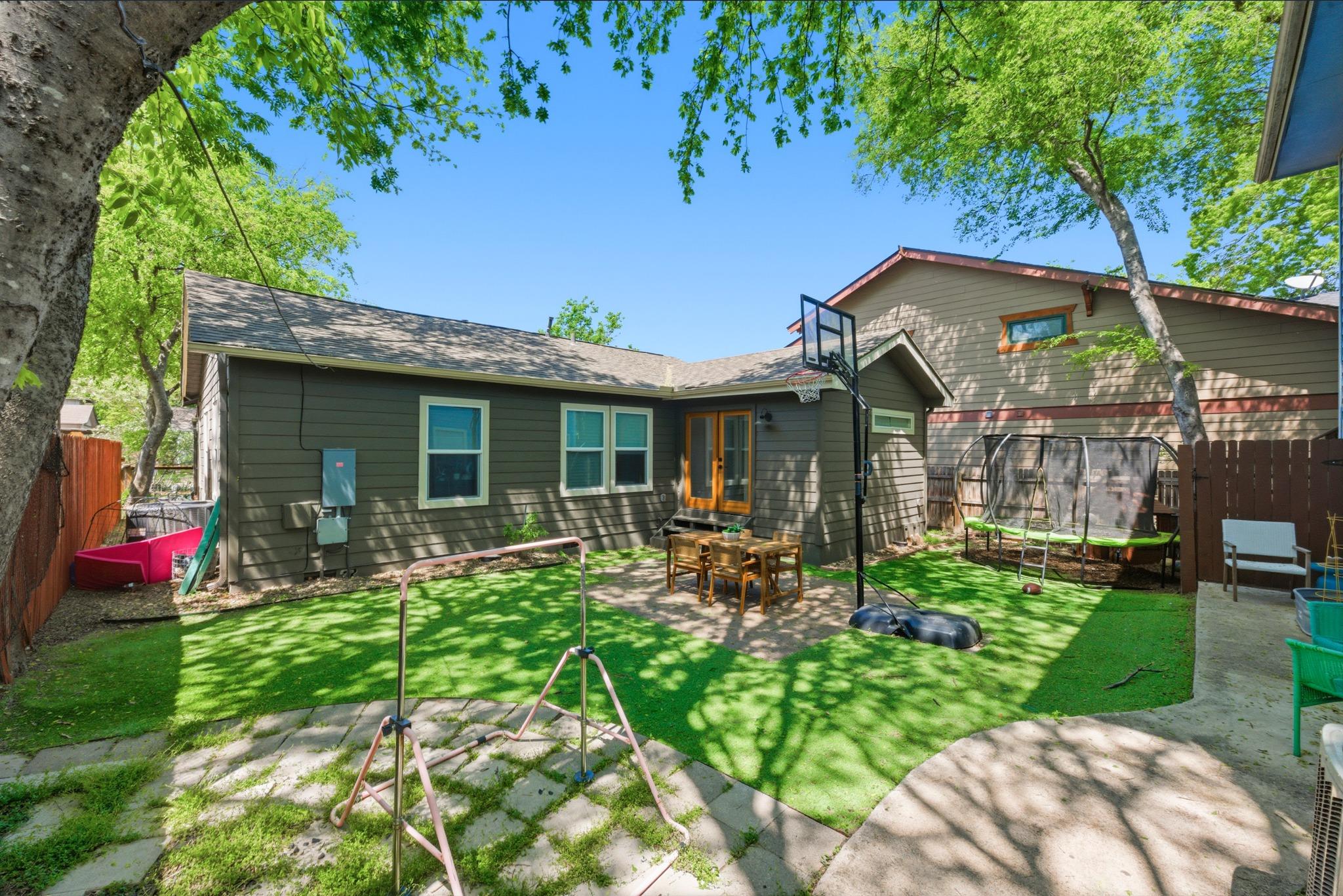 5409 Avenue H, Austin, TX 78751