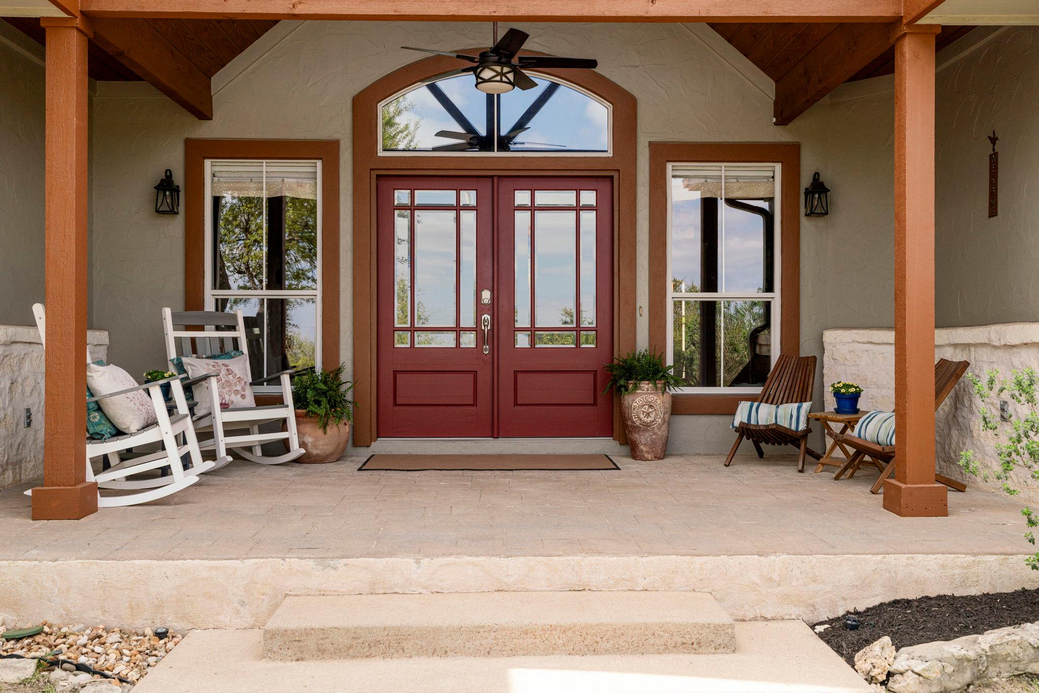 1005 Canyonwood Dr, Dripping Springs, TX 78620