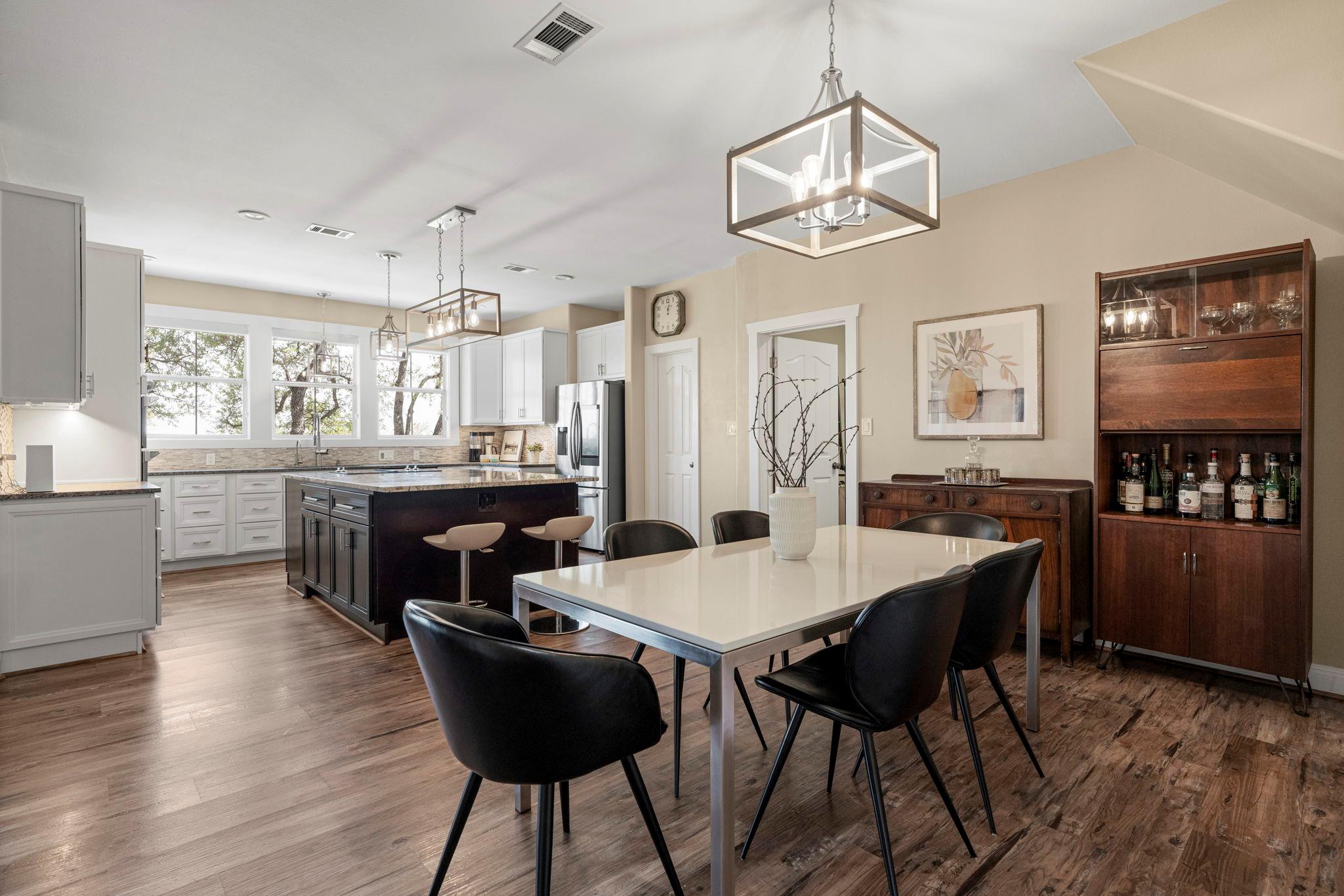 1005 Canyonwood Dr, Dripping Springs, TX 78620