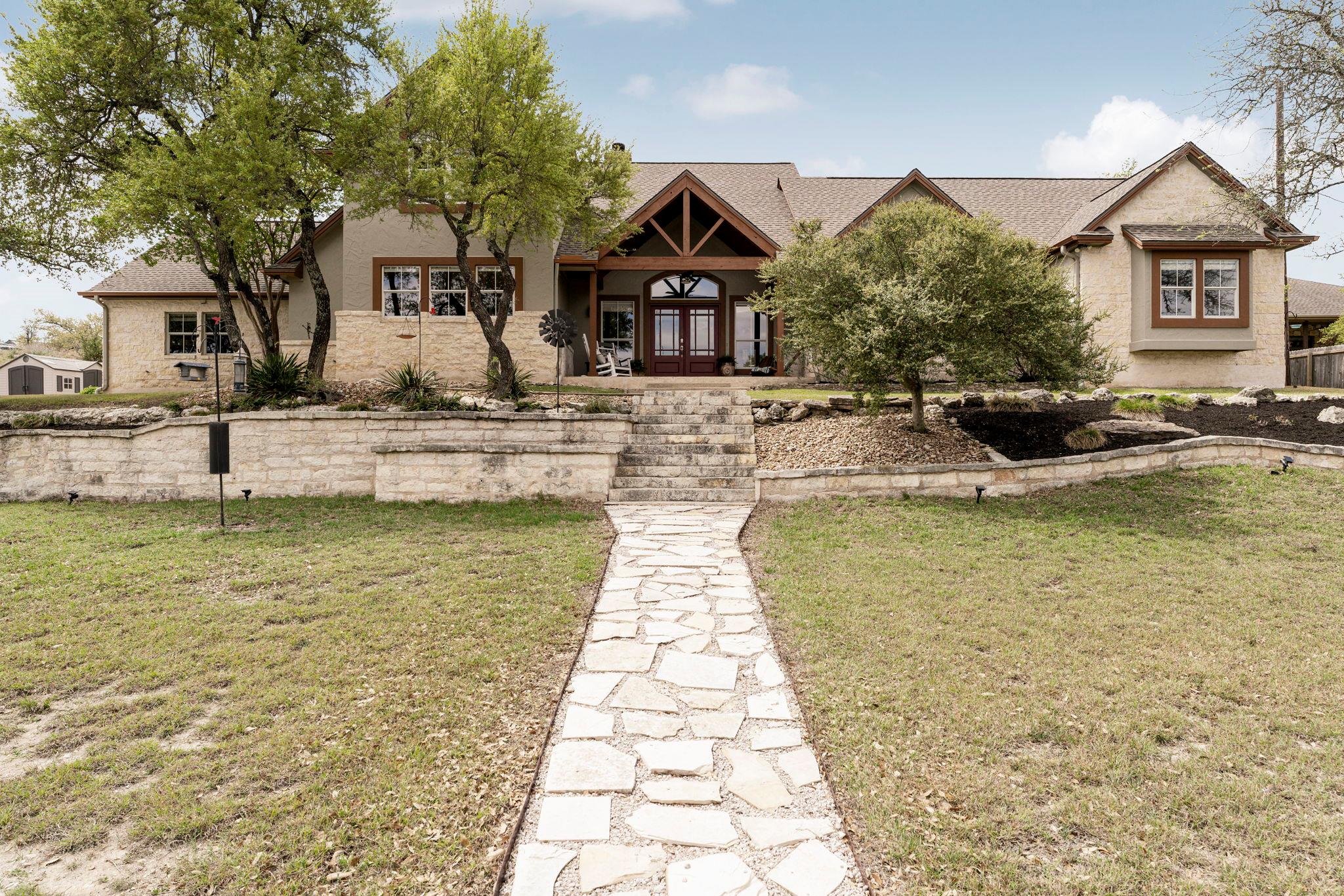 1005 Canyonwood Dr, Dripping Springs, TX 78620