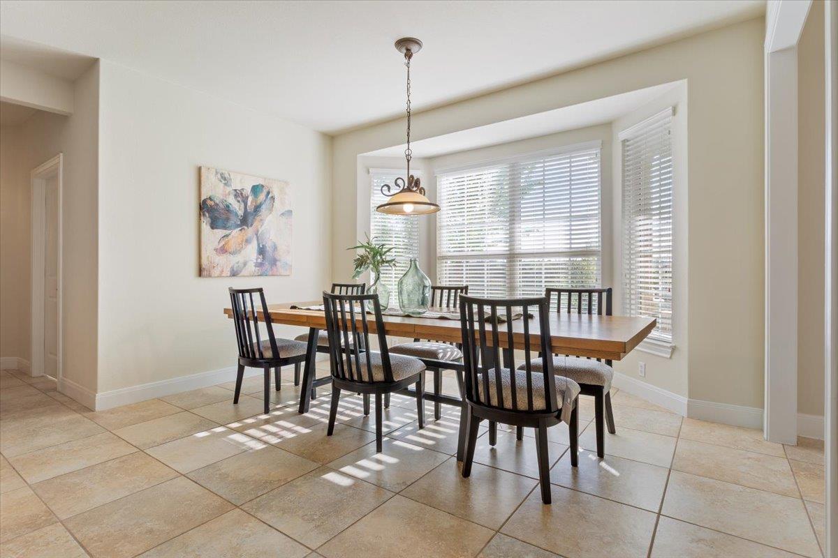 201 McKinney Falls Ln, Georgetown, TX 78633