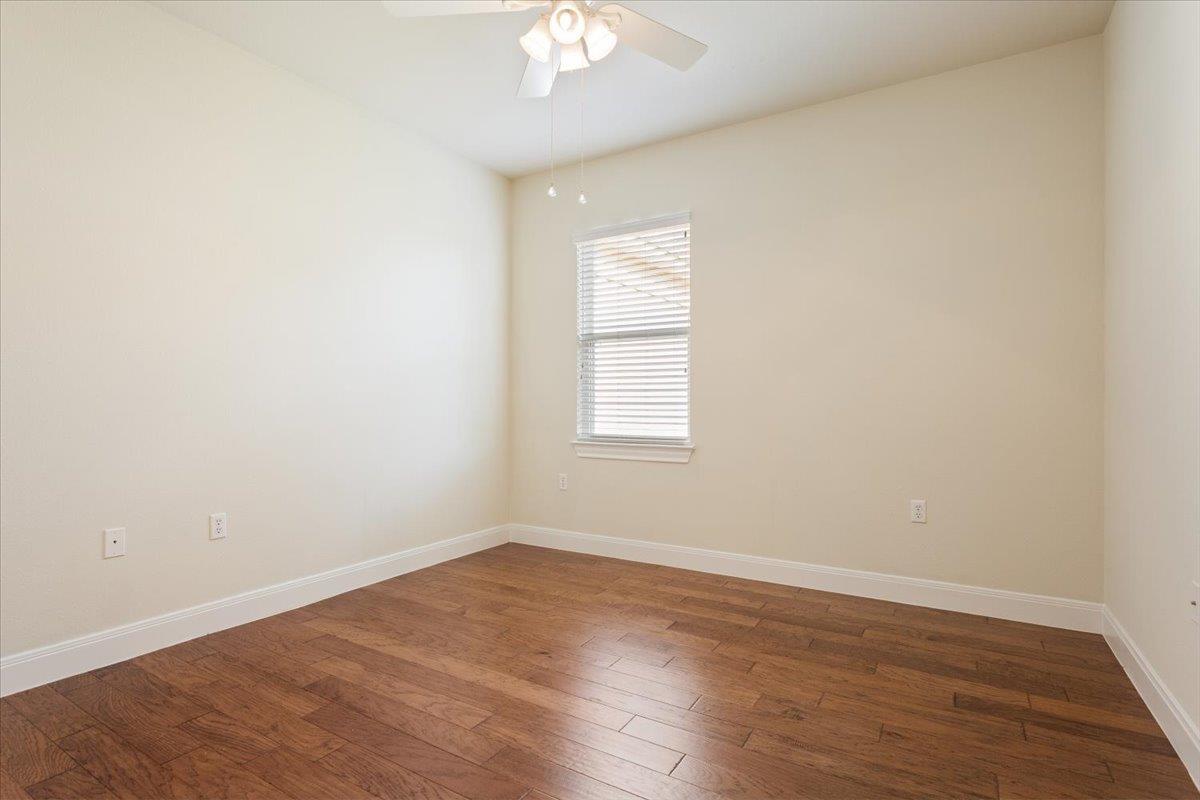 201 McKinney Falls Ln, Georgetown, TX 78633