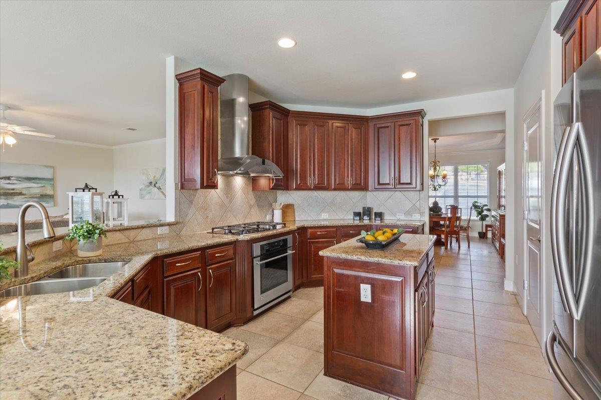 201 McKinney Falls Ln, Georgetown, TX 78633