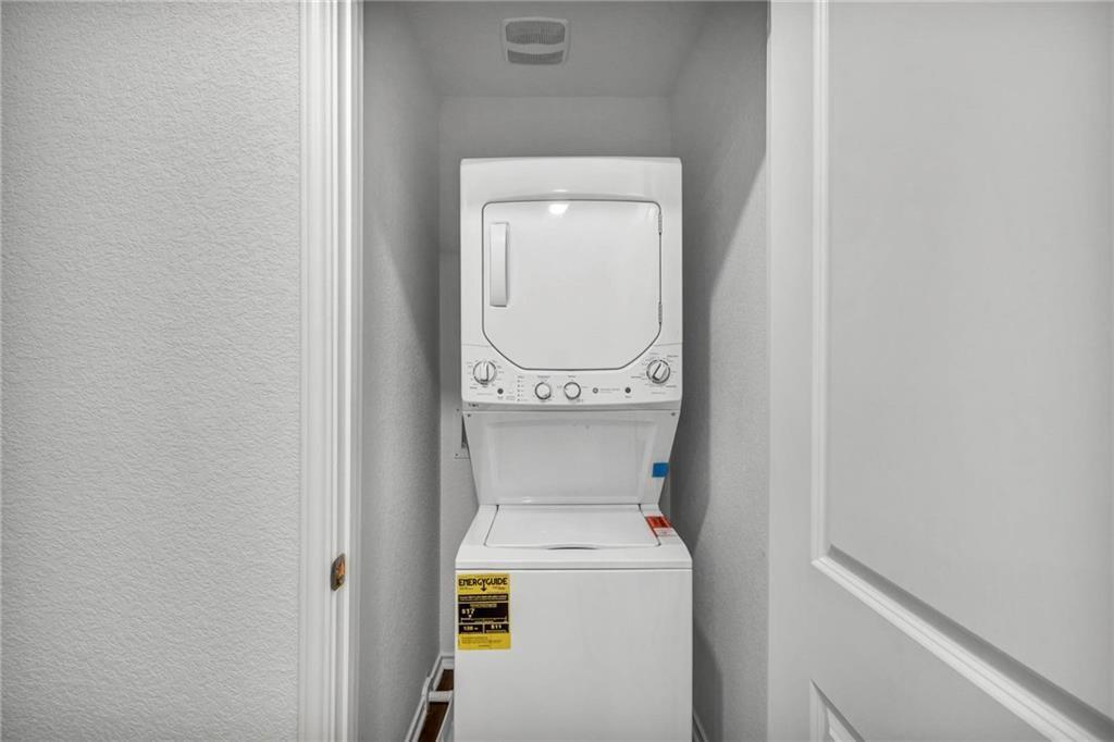 7236 Dancing Wind Ln, Del Valle, TX 78617