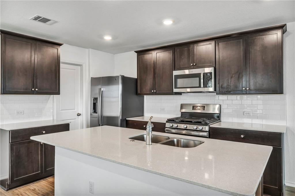 7236 Dancing Wind Ln, Del Valle, TX 78617