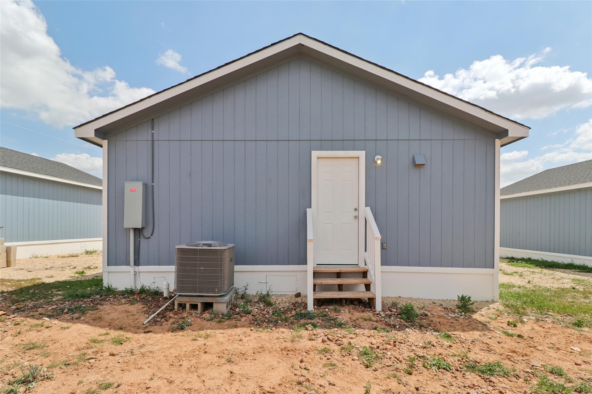 1087 Schubert Ln # D, Kyle, TX 78640
