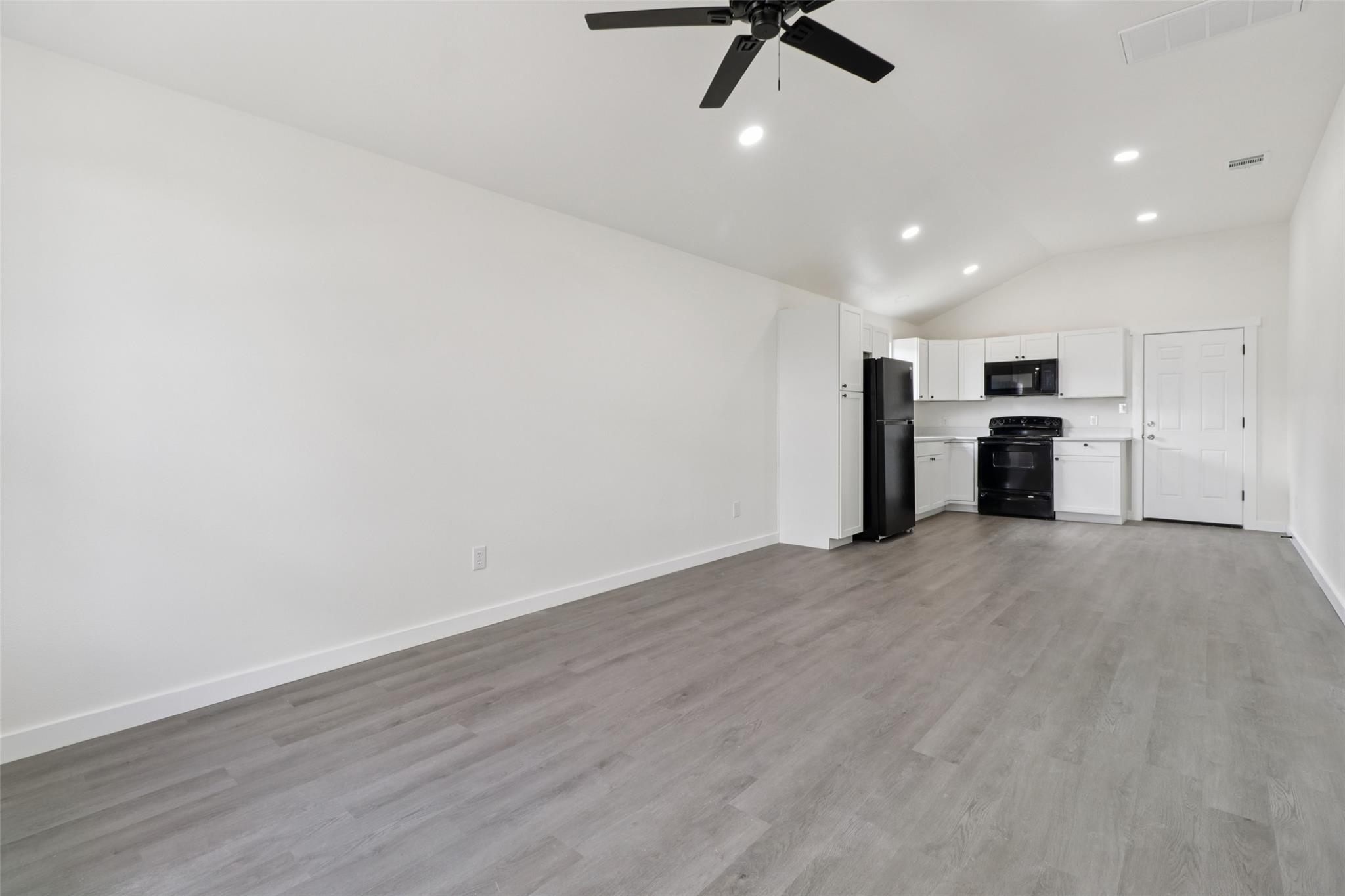 1087 Schubert Ln # D, Kyle, TX 78640