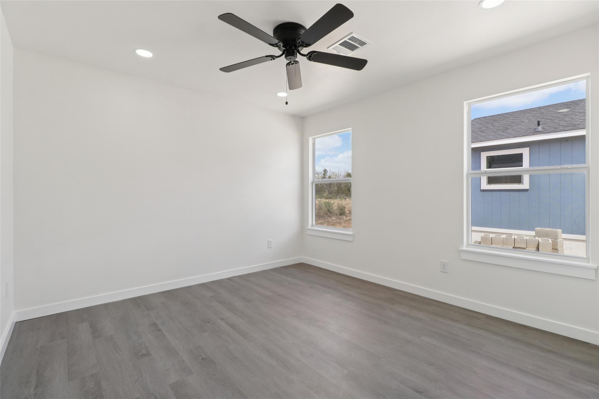 1087 Schubert Ln # D, Kyle, TX 78640