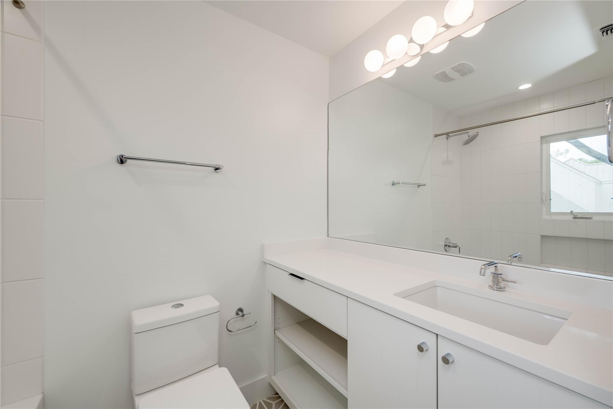 1206 Justin Ln # A, Austin, TX 78757