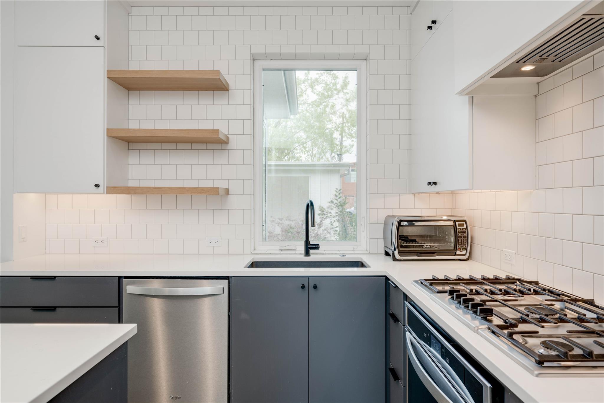 1206 Justin Ln # A, Austin, TX 78757