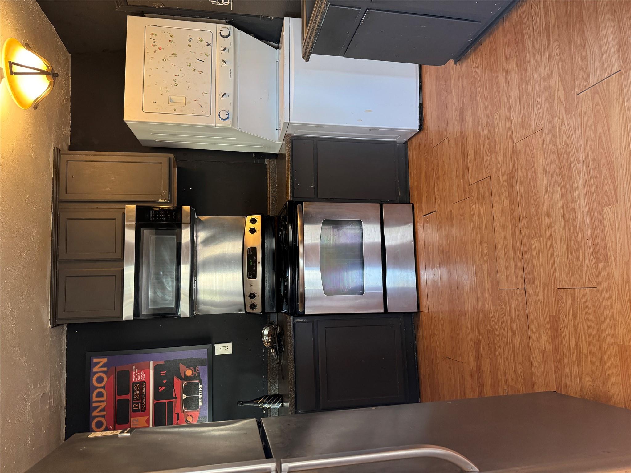 704 Franklin Blvd # B, Austin, TX 78751