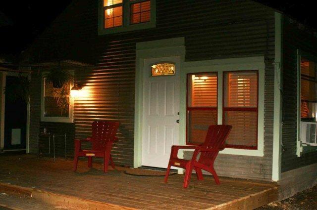 704 Franklin Blvd # B, Austin, TX 78751