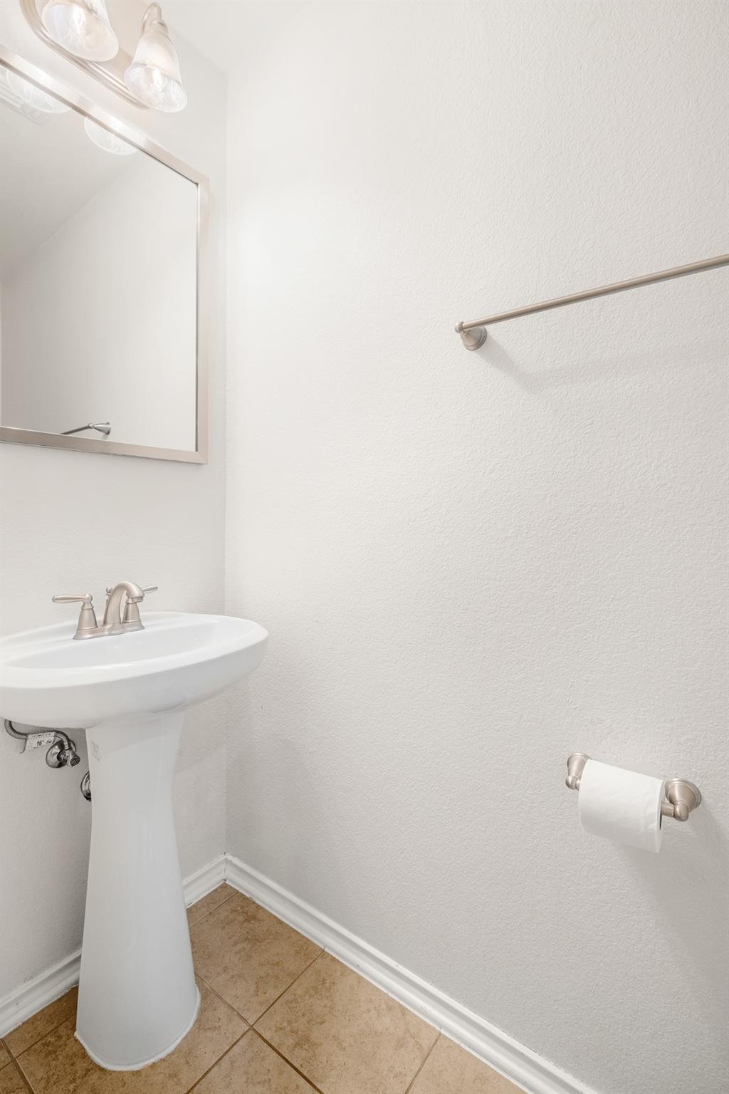 8913 Winter Haven Rd, Austin, TX 78747