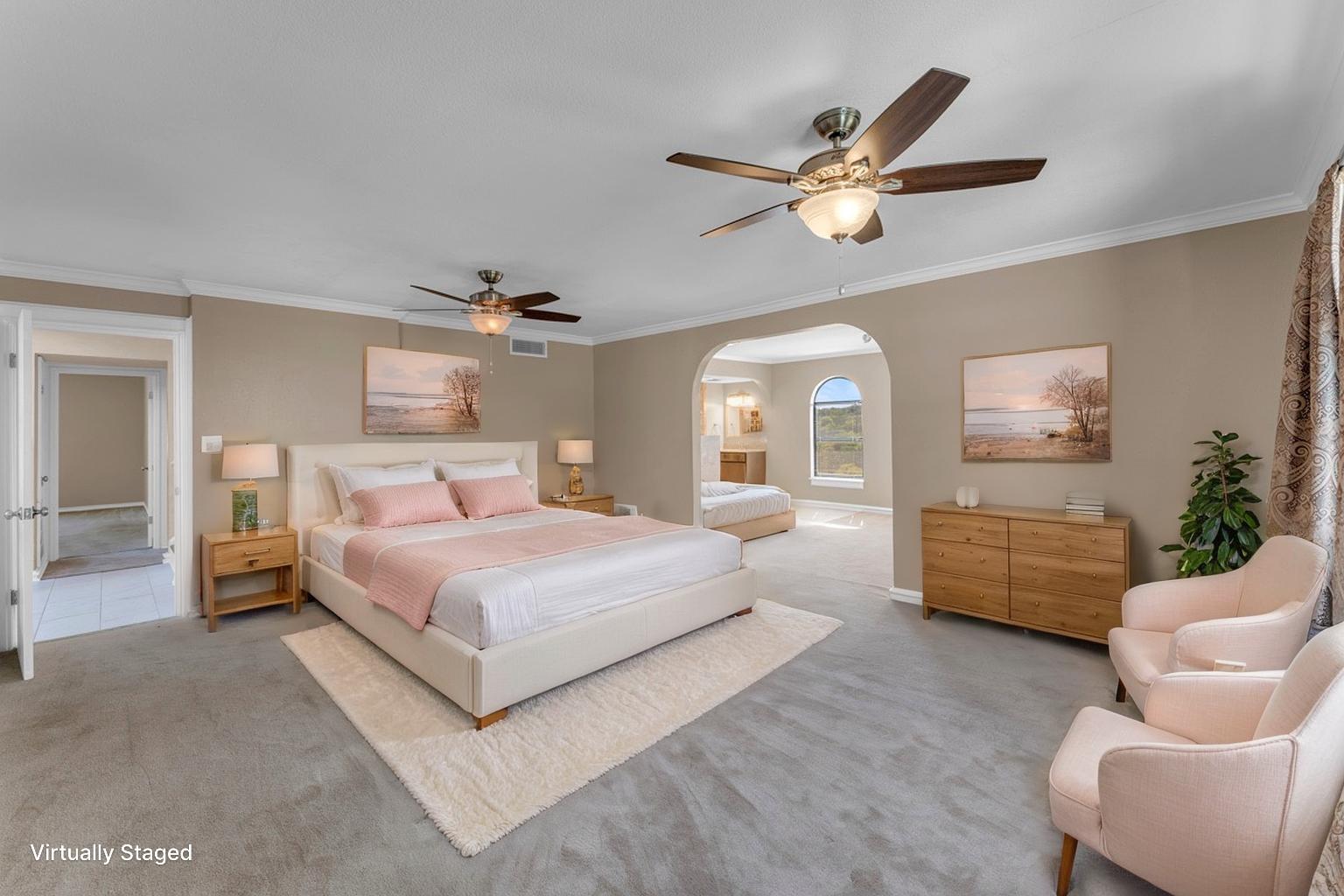 100 Semi Cir, Horseshoe Bay, TX 78657