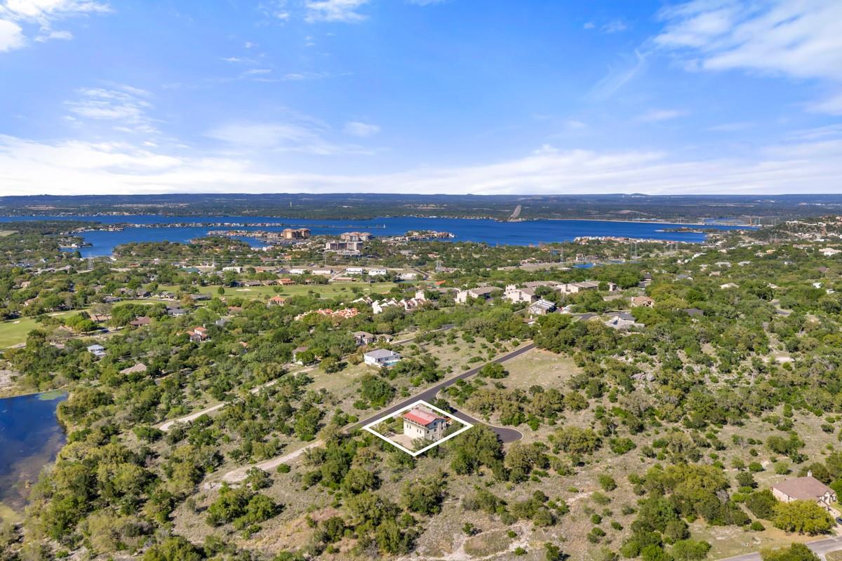 100 Semi Cir, Horseshoe Bay, TX 78657