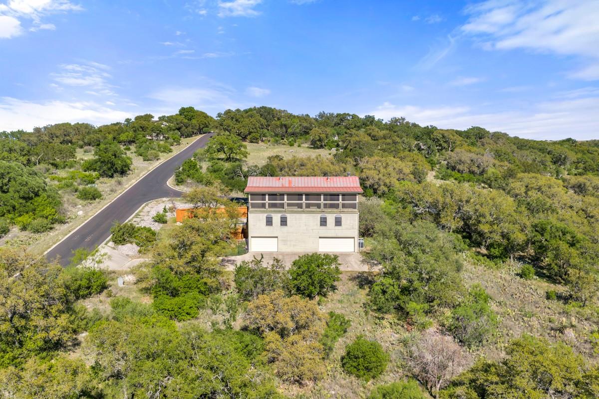 100 Semi Cir, Horseshoe Bay, TX 78657