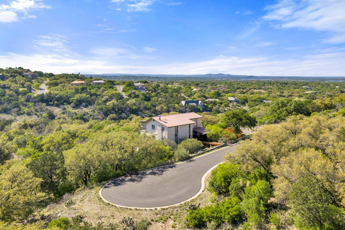 100 Semi Cir, Horseshoe Bay, TX 78657