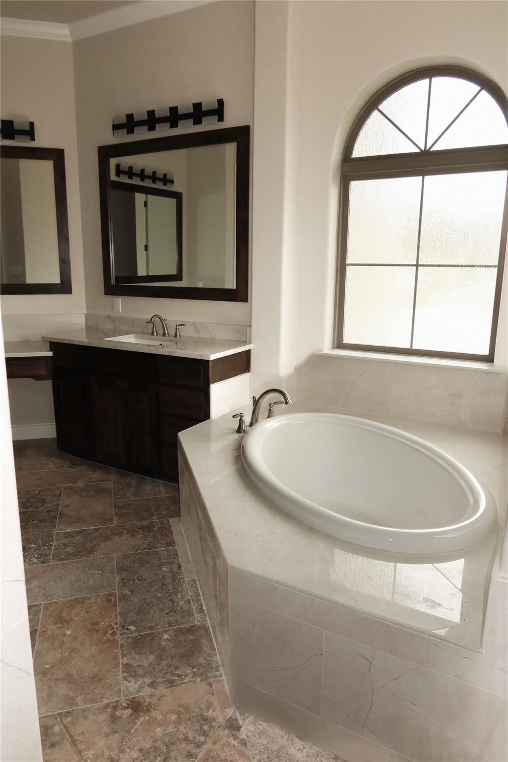 108 Lakeview Estates Dr, Belton, TX 76513