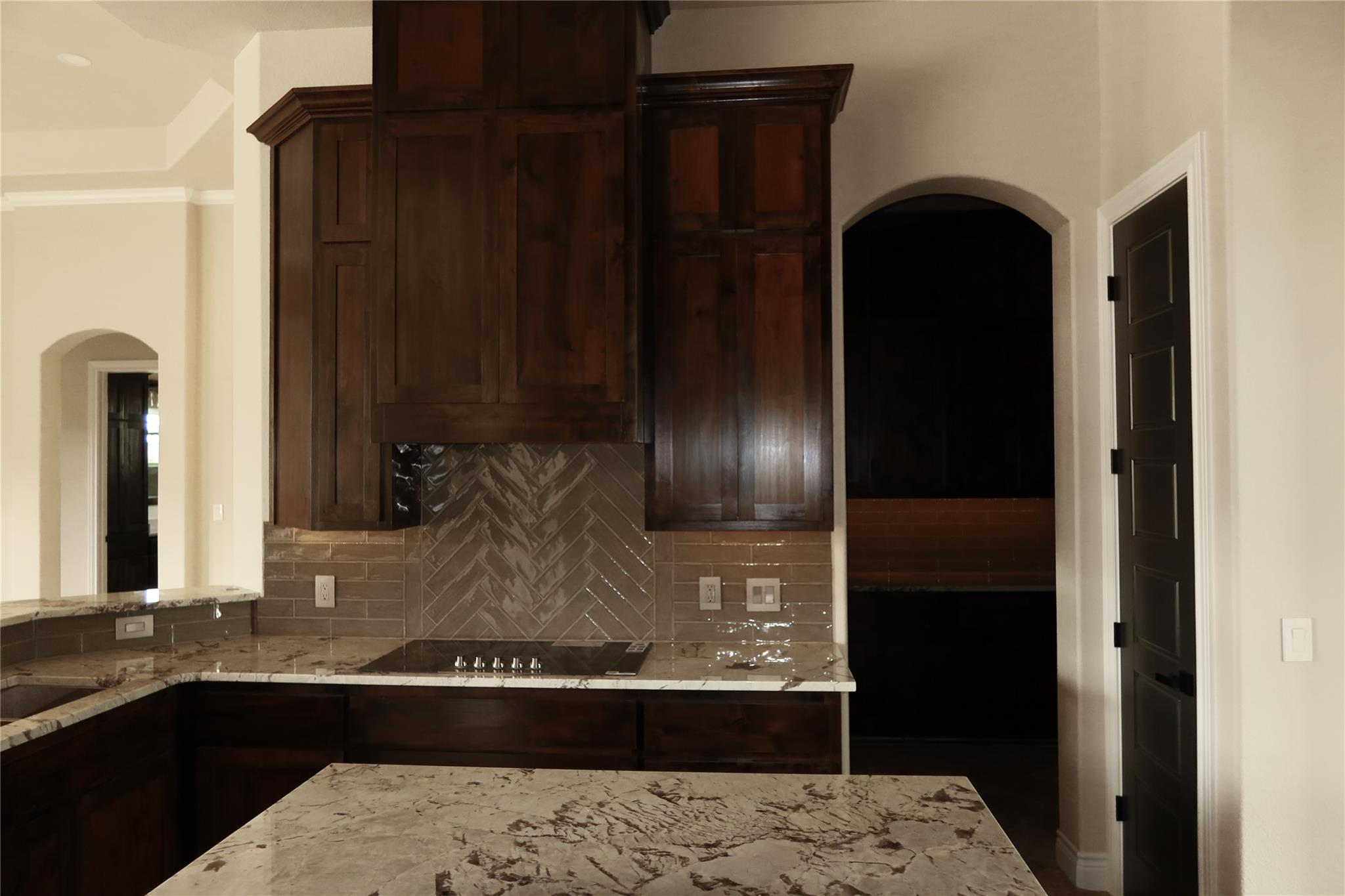 108 Lakeview Estates Dr, Belton, TX 76513