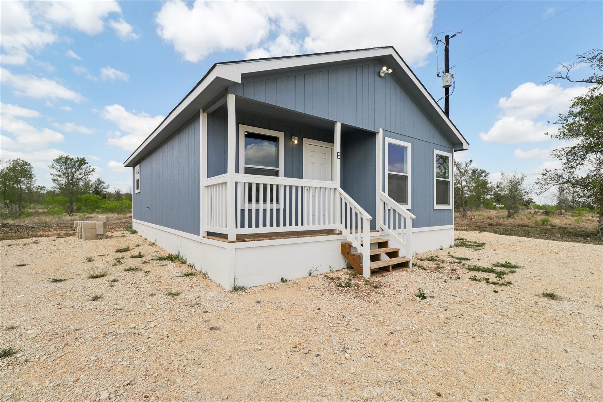 1087 Schubert Ln # E, Kyle, TX 78640