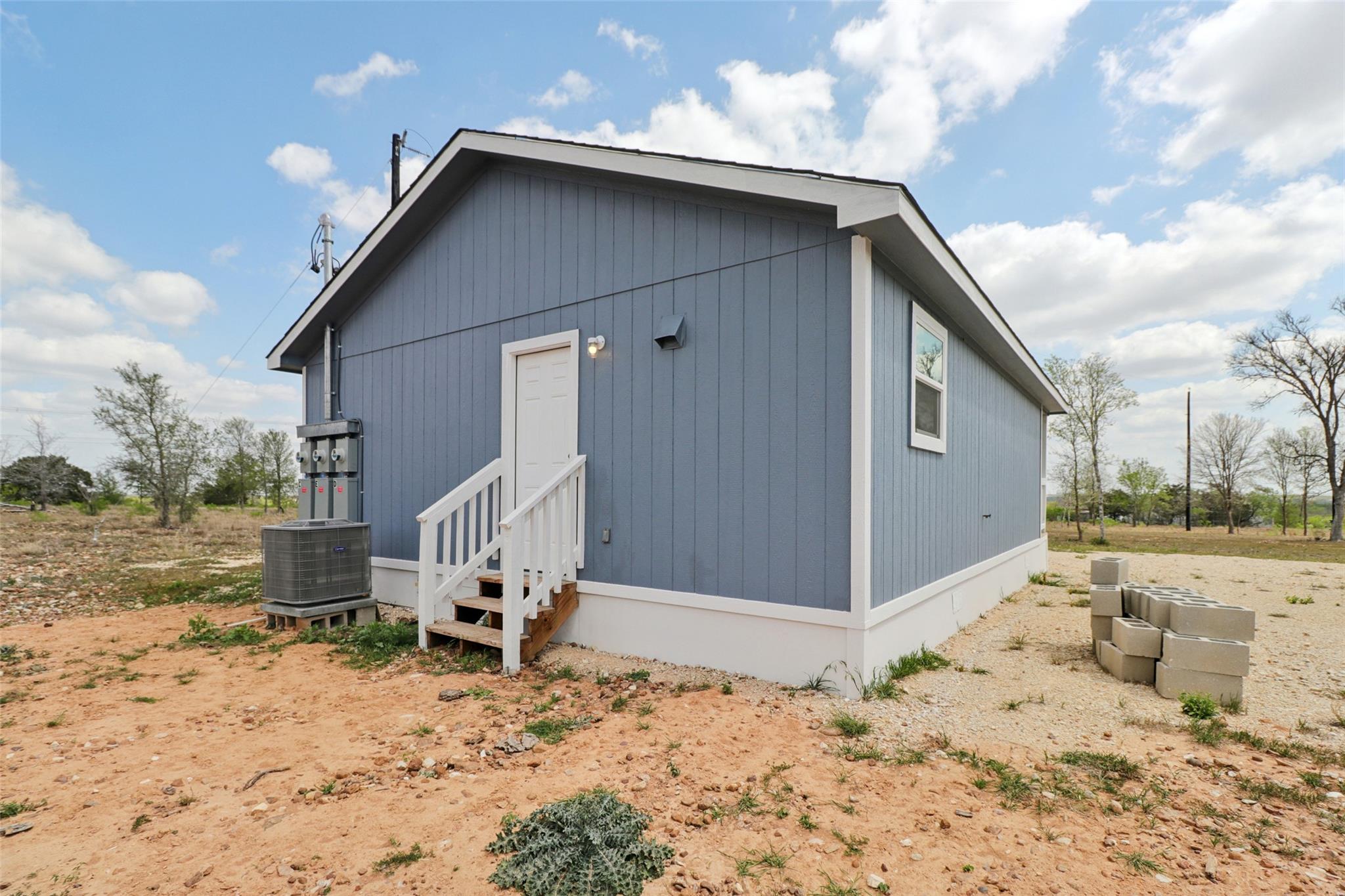 1087 Schubert Ln # E, Kyle, TX 78640