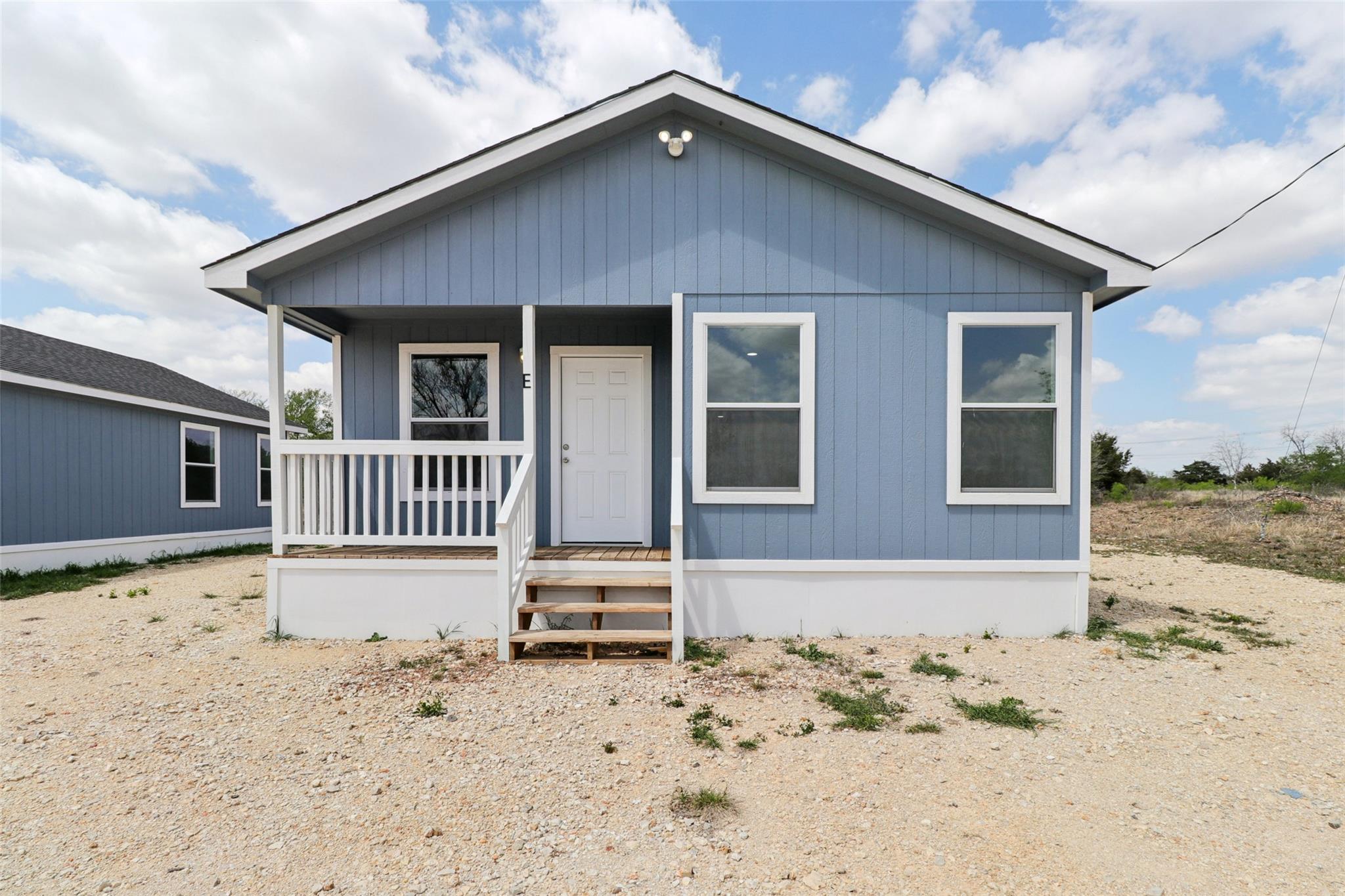 1087 Schubert Ln # E, Kyle, TX 78640